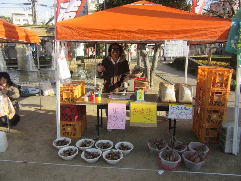 (クリックして拡大表示) マルシェ出店。 イラッシャーイ!