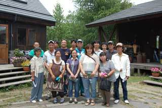 (クリックして拡大表示) 長野の永井農場さん見学に社員総出で行ってきました。 長野の永井農場さん見学に社員総出で行ってきました。